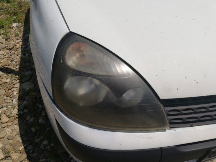 Far dreapta Renault Clio 2 1.2 D4F OEM 1998-2004