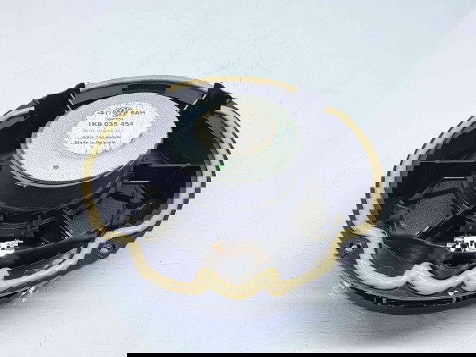  Boxa stanga fata Volkswagen Golf 6 (5K1) [Fabr 2009-2013] 1K8035454