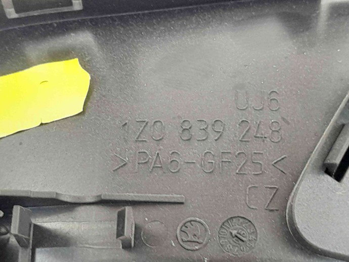 Maner interior dreapta spate Skoda Octavia 2 (1Z3) [Fabr 2004-2013] 1Z0839248 2.0