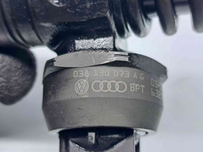 Injector Audi A3 (8P1) [Fabr 2003-2012] 038130073AG | 0414720215 1.9 TDI BKC 77KW / 105CP  