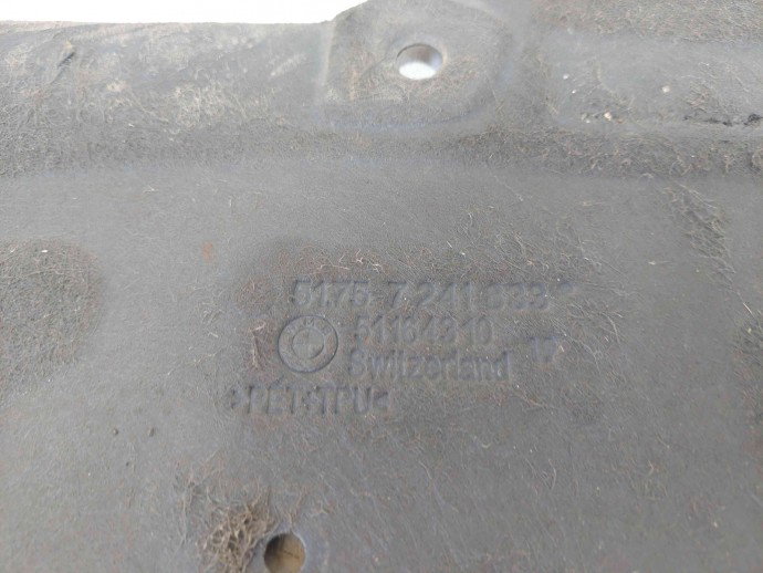 Scut lateral stanga  Bmw 3 (F30) [Fabr 2012-2017] 7241833