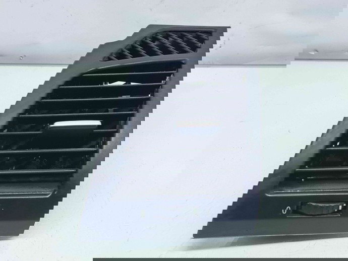  Grila aerisire stanga Bmw 1 (E81, E87) [Fabr 2004-2010] 7059187