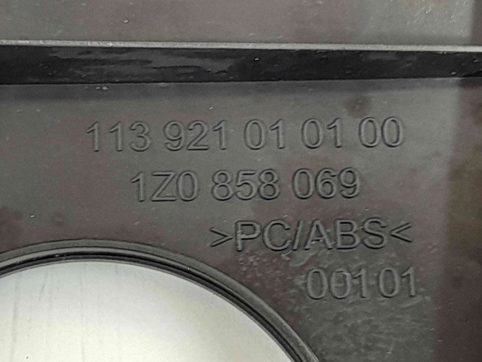 Ornament bord  Skoda Octavia 2 (1Z3) [Fabr 2004-2013] 1Z0858069
