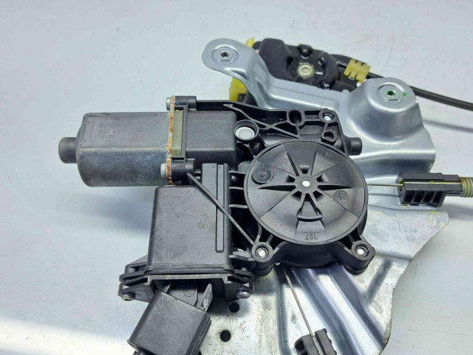 Macara electrica geam dreapta fata Opel Astra J [Fabr 2009-2015] 13350759
