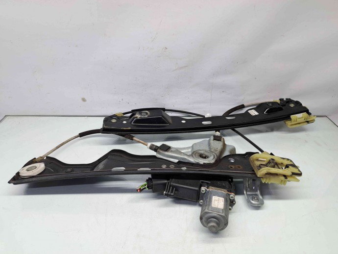 Macara electrica geam dreapta fata Opel Astra J [Fabr 2009-2015] 13350759