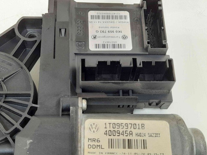 Motoras geam stanga fata  Skoda Octavia 2 (1Z3) [Fabr 2004-2013] 1K0959793G / 1T0959701B