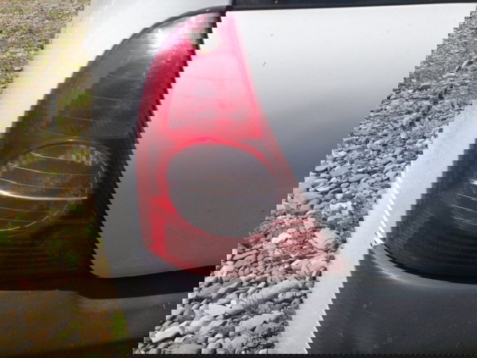 Stop stanga aripa Renault Clio 2 1.2 D4F OEM 1998-2004