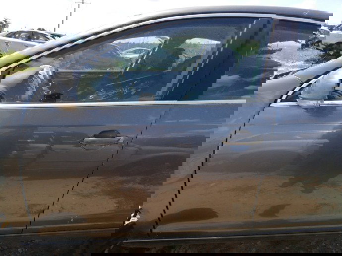 Usa stanga fata Volkswagen Jetta 1.9 TDI BLS LD7X 2005-2010