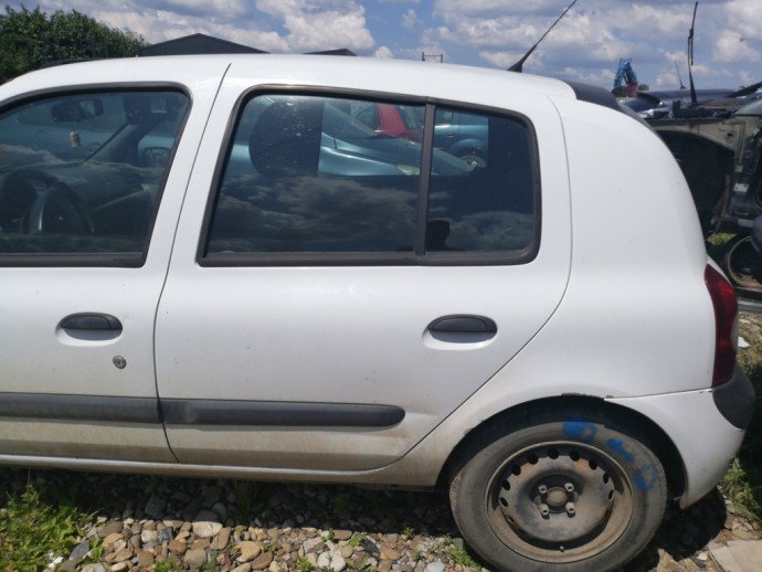 Usa stanga spate Renault Clio 2 1.2 D4F OV369  1998-2004