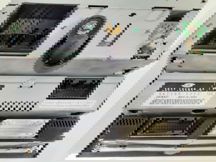 Radio CD cu navigatie 103 KW / 140 CP  Ford Mondeo 4 [Fabr 2007-2015] 3S7T 10E889 AE