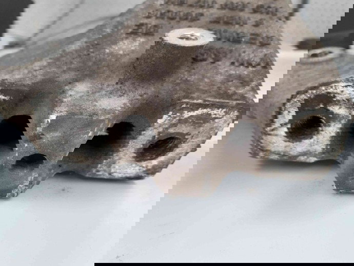 Suport cutie viteze   Skoda Octavia 2 (1Z3) [Fabr 2004-2013] 1K0199117BM 2.0 