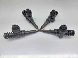 Injector   Skoda Octavia 2 (1Z3) [Fabr 2004-2013] 038130073AG 2.0 