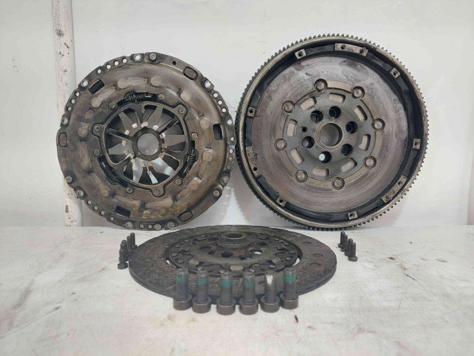Kit ambreiaj volanta masa dubla   Skoda Octavia 2 (1Z3) [Fabr 2004-2013] OEM 2.0 