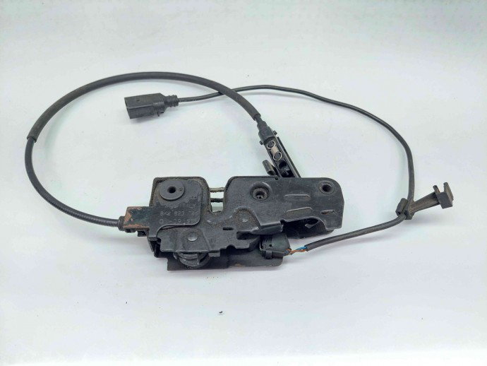 Broasca capota  Audi A4 (8K5, B8) [Fabr 2008-2015] 8K2823746 / 8K0823509A 2.0 CAGA  