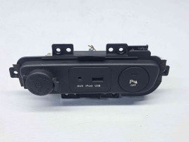  Conector auxiliar USB Kia Sportage III [Fabr 2010-2016] 96110-3W000