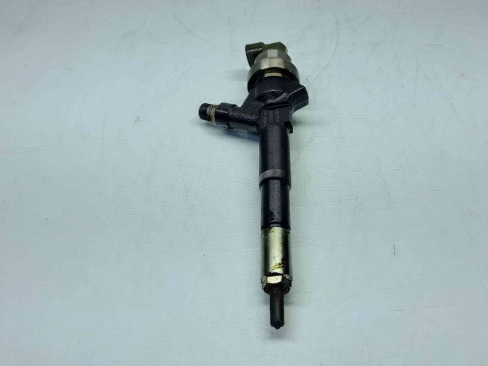 Injector Opel Astra J [Fabr 2009-2015] 55567729 1.7 CDTI A17DTS   