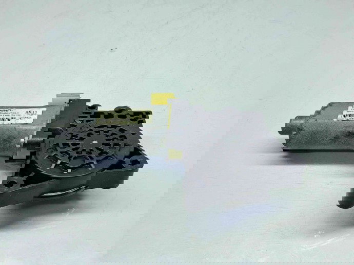 Motoras geam stanga fata Hyundai i30 (FD) [Fabr 2007-2012] F00S1A2708