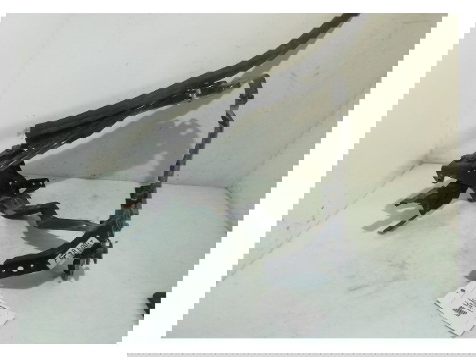 Suport far stanga Mercedes C320 3.0 CDI MB1062100 2007-2014