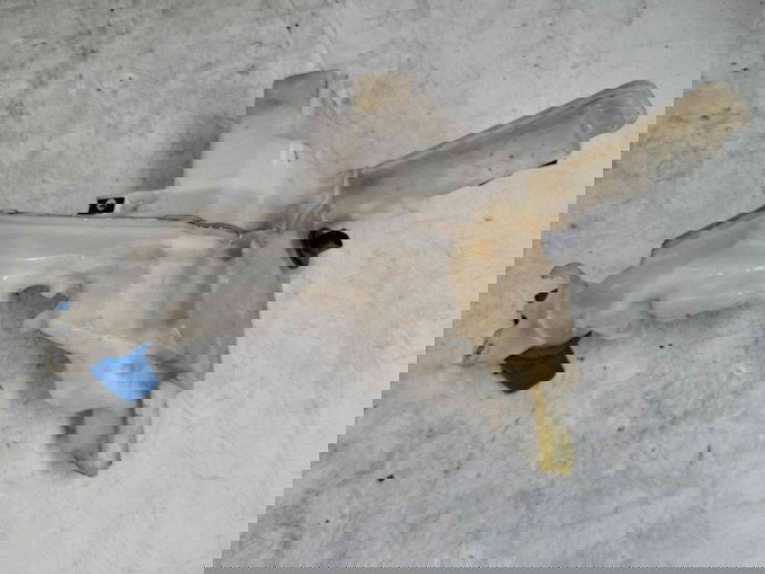 Vas lichid parbriz Volkswagen Passat B6 (3C2) [Fabr 2005-2010] 3C0955453 2.0 BKP