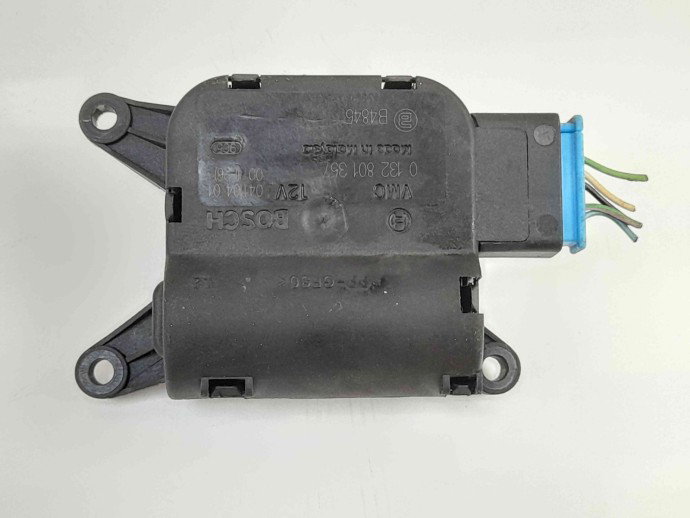 Motoras clapeta aeroterma bord   Seat Ibiza 4 (6L1) [Fabr 2002-2009] 0132801357