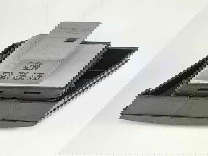 Buton blocare usi Seat Ibiza 4 (6L1) [Fabr 2002-2009] 6L1962125 1.2 BME