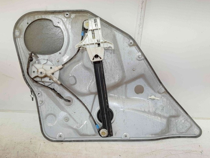 Macara manuala geam dreapta spate  Seat Ibiza 4 (6L1) [Fabr 2002-2009] 6L4839752S