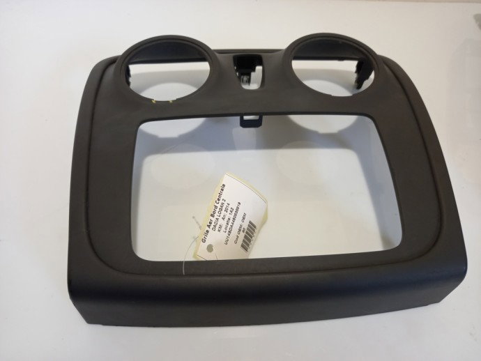Grila centrala bord Dacia Logan 1.4 MPI OEM 2012-2020