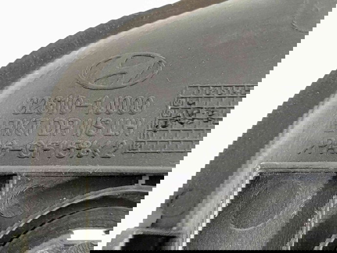 Maner interior stanga fata 57 KW / 78 CP  Hyundai i20 (PB,PBT) [Fabr 2008-2014] 82610-1J000