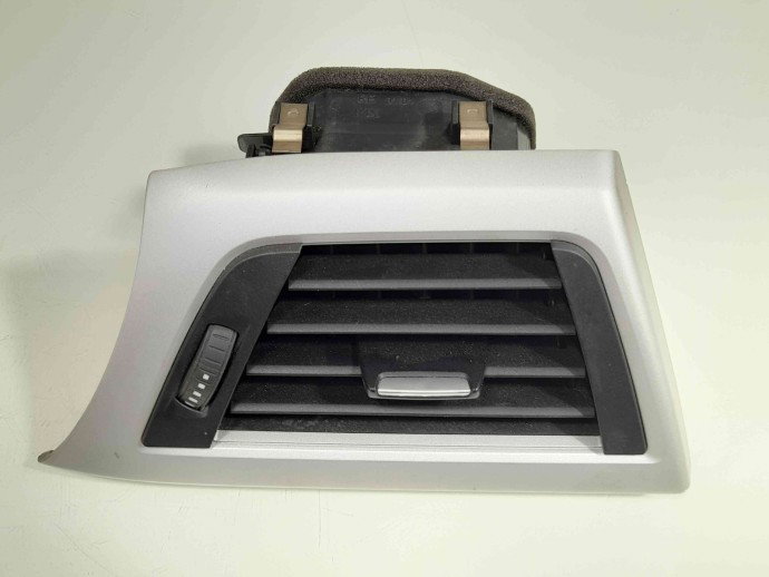 Grila aerisire dreapta Bmw 3 (F30) [Fabr 2012-2017] 9231995