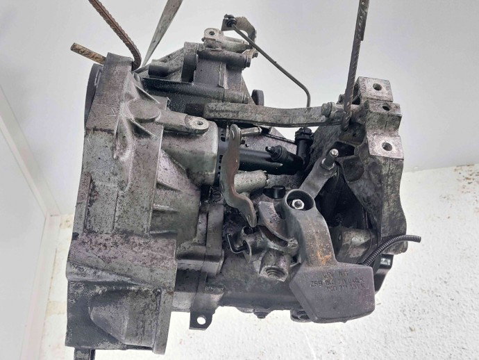 Cutie viteze manuala 5 trepte Audi A3 (8P1) [Fabr 2003-2012] GQQ 1.9 TDI BKC 77KW / 105CP  