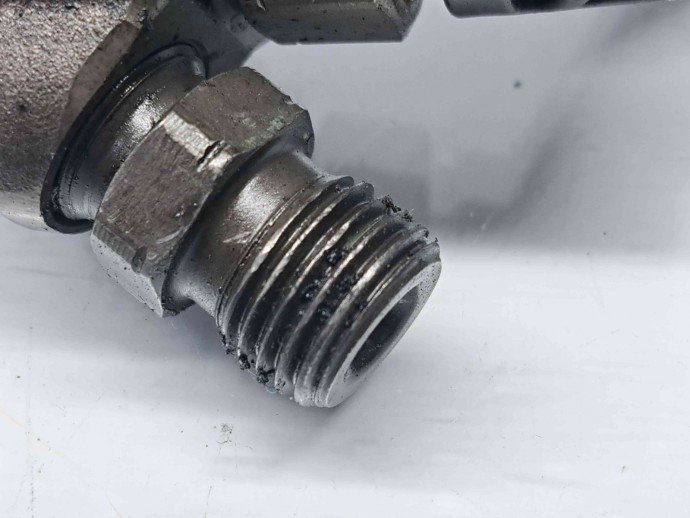 Injector Bmw 3 (E90) [Fabr 2005-2011] 0445110480 | 7810702 2.0 N47D20C 135KW / 184CP  