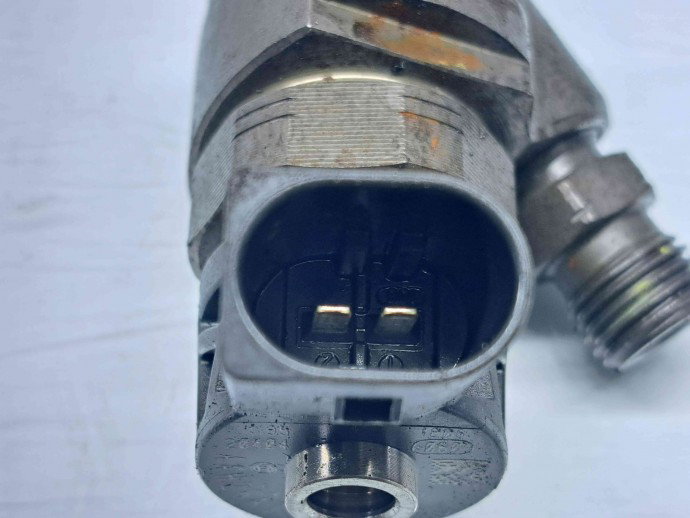 Injector Bmw 3 (E90) [Fabr 2005-2011] 0445110382 | 7810702 2.0 N47D20C 135KW / 184CP  