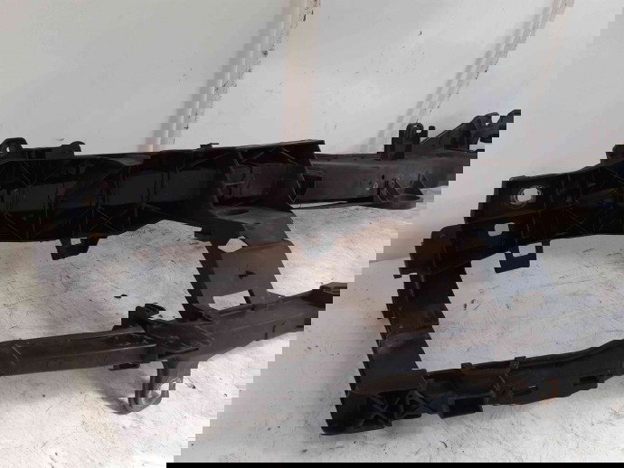 Trager Ford Focus 2 (DA) [Fabr 2004-2012] 8M51-8B041-AB