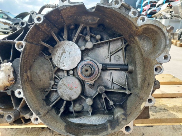 Cutie viteze manuala 6 trepte Volvo S40 II (MS) B66R7002AC 2.0 D5204T 110 KW / 150 C