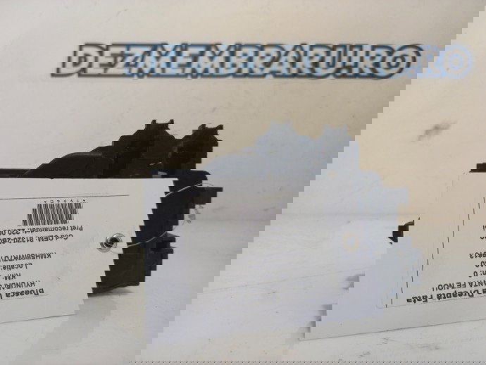 Broasca usa dreapta fata Hyundai Santa Fe 2.2 CRDI 81320-2B030 4 PINI 2000-2007 