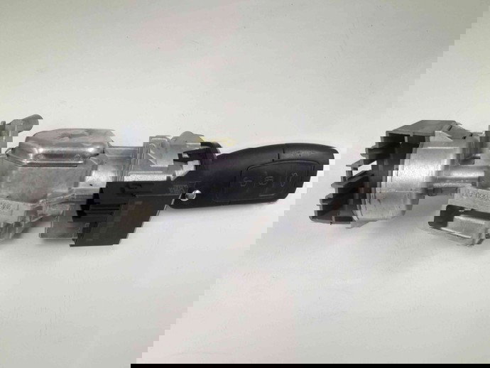 Contact Cu Lama Cheie Ford Focus 2 3M51-3F880-AD