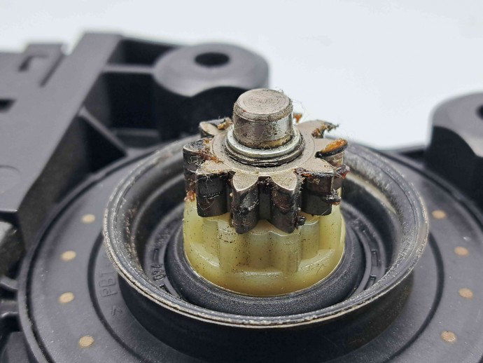 Motoras geam stanga spate Renault Scenic 3 [Fabr 2009-2015] 827310166R