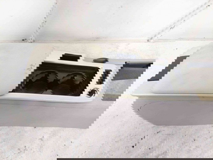 Consola centrala Volvo S40 II (MS) [Fabr 2004-2012] 30755374 2.4 D5204T