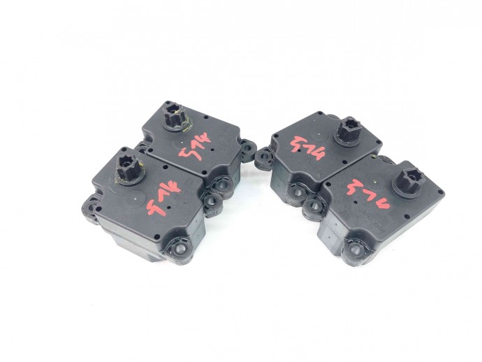 Motoras clapeta aeroterma bord Volvo S40 II (MS) [Fabr 2004-2012] 4N5H-19E616