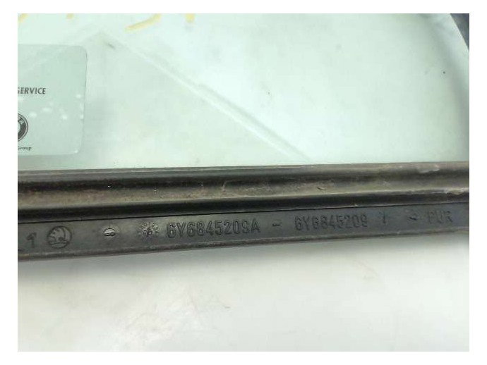 GEAM FIX STANGA SPATE SKODA FABIA AQW 2000 6Y6845209