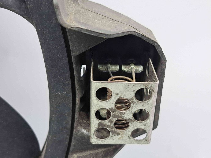 Electroventilator Renault Megane 3 Combi [Fabr 2008-2015] 214810898R 1.5 DCI K9K636 81KW / 110CP  
