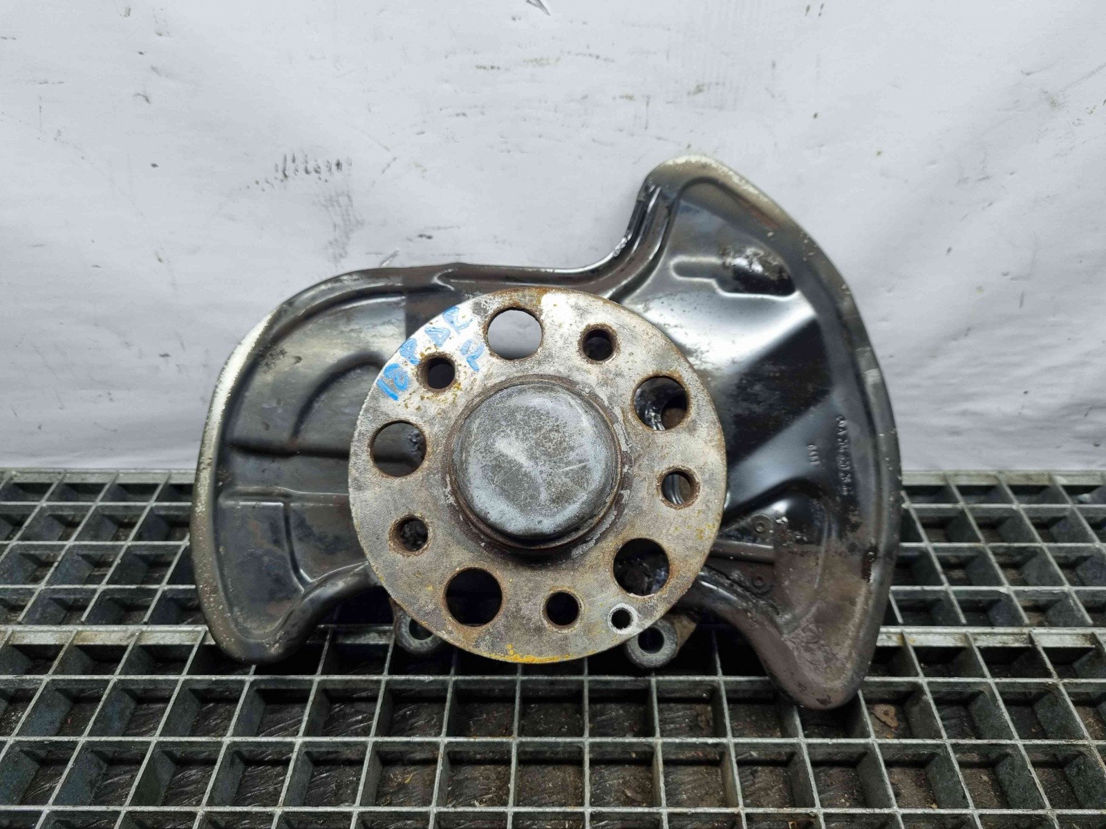 Fuzeta fata dreapta Mercedes Clasa E (W207) Coupe [Fabr 2009-2012] A2044202644 2.2 CDI OM65191 2.2 CDI OM65191 143KW / 194CP - imagine 1