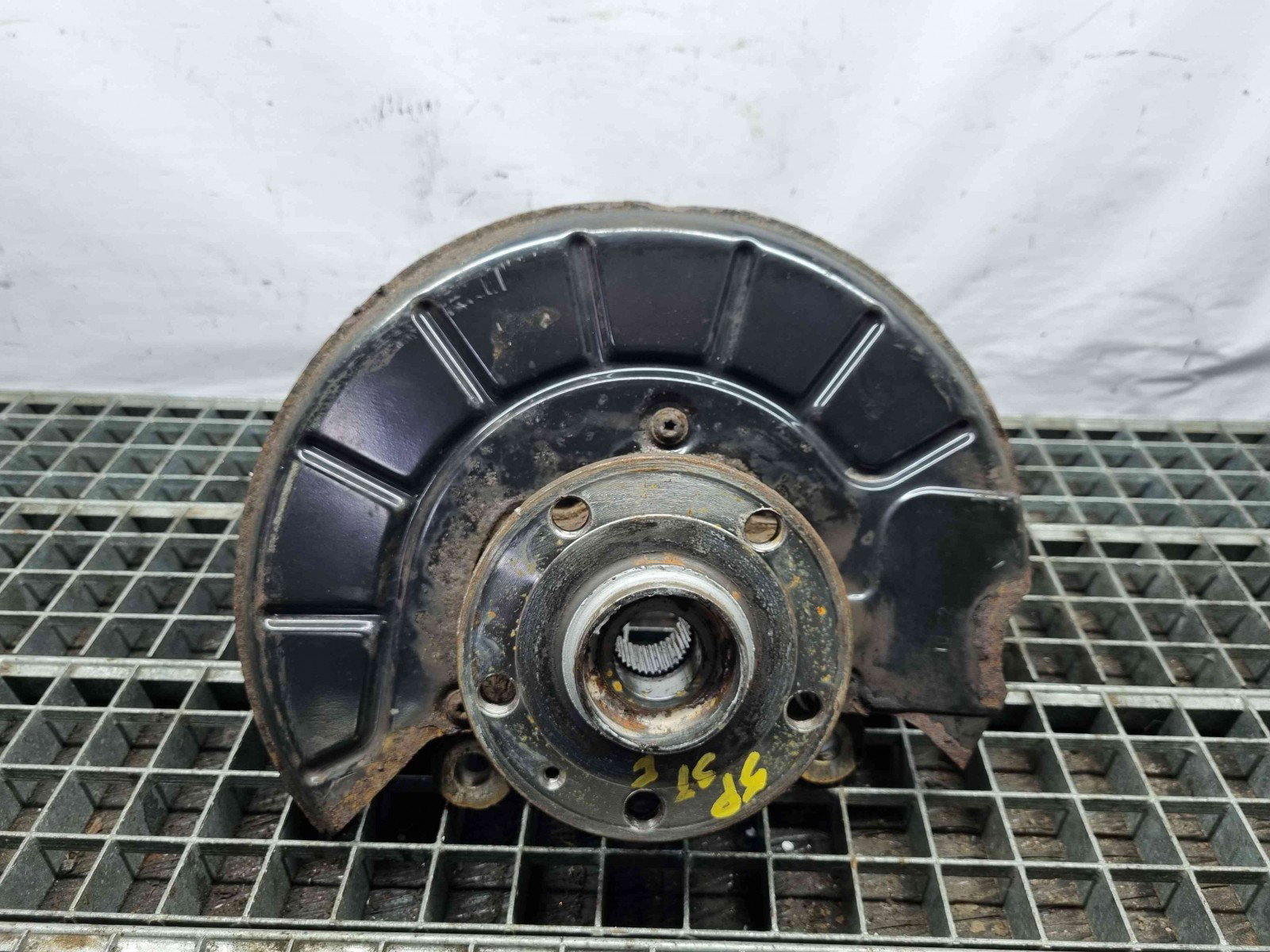Fuzeta fata stanga Volkswagen Passat B6 (3C2) [Fabr 2005-2010] 1K0615311F 2.0 TDI BMR 2.0 TDI BMR 125KW / 170CP