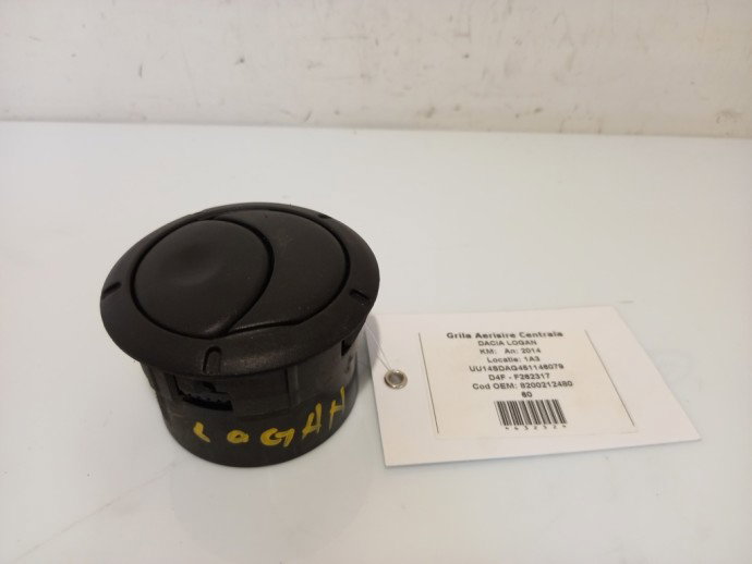 Grila aerisire centrala Dacia Logan 1.4 MPI 8200212480 2012-2020