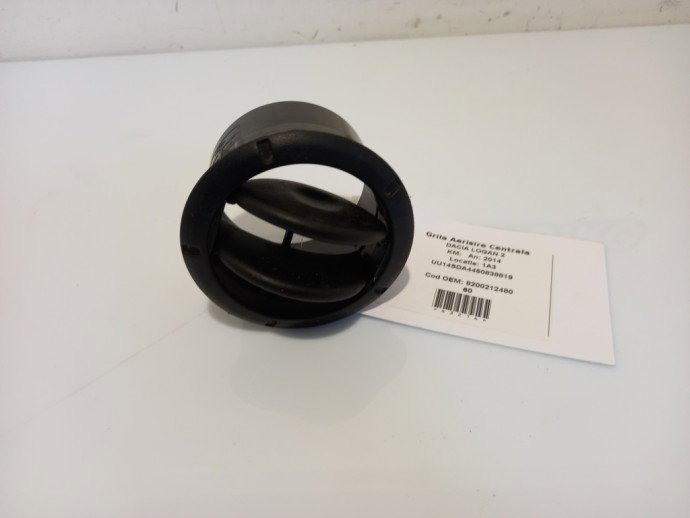 Grila centrala Dacia Logan 1.4 MPI OEM 2012-2020