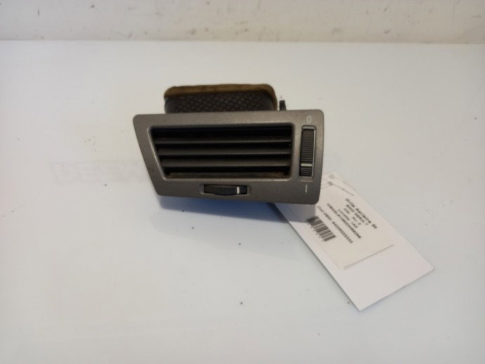 Grila aerisire stanga BMW Seria 7 3.0 D 64228223333 2003-2008