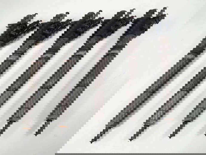 Injector Injectoare Volvo S40 31303238 2.0 D5204T