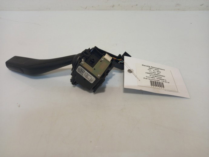 Maneta semnalizare Seat Leon 2.0 TDI 1K0953513 2005-2011