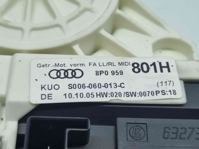Motoras geam dreapta fata Audi A3 (8P1) [Fabr 2003-2012] 8P0959801H
