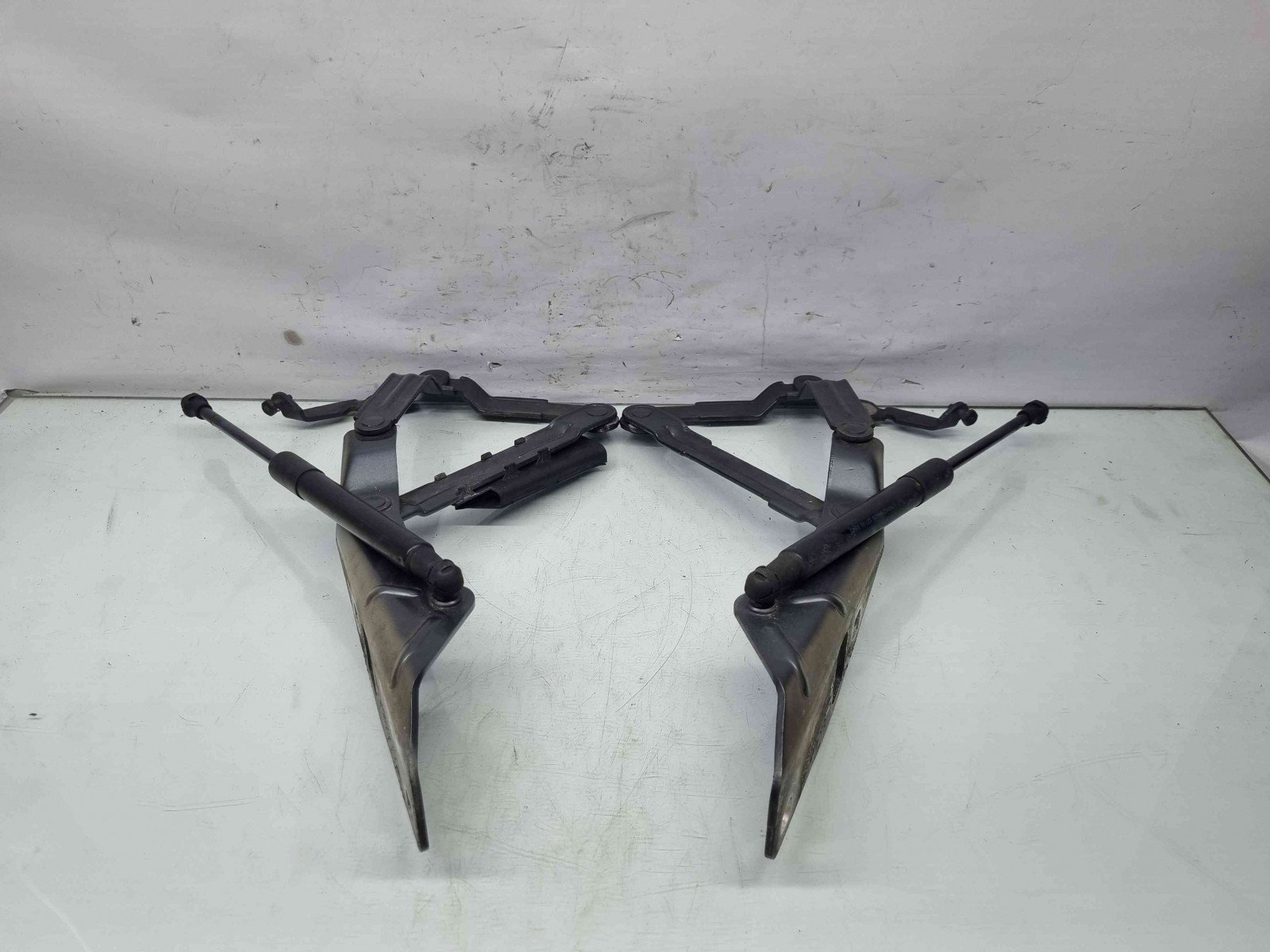 Set balamale capota Audi TT (8J3) [Fabr 2006-2013] 8J0823301D n 8J0823302D